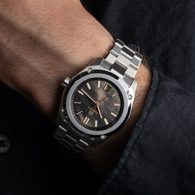 Formex Essence ThirtyNine Black Pearl Swiss Chronometer #0339.1.6641.101