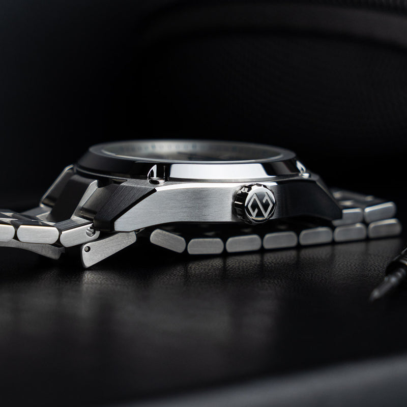 Formex Essence ThirtyNine Black Pearl Swiss Chronometer #0339.1.6641.101