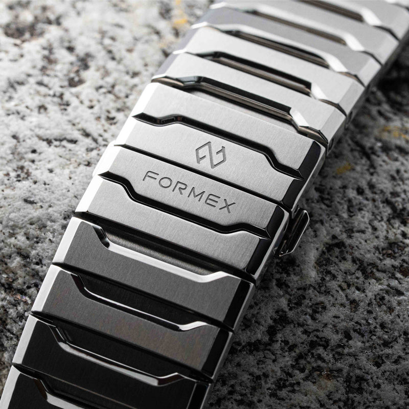 Formex Aria Manufacture Chronometer in Selva Green #0513.1.5103