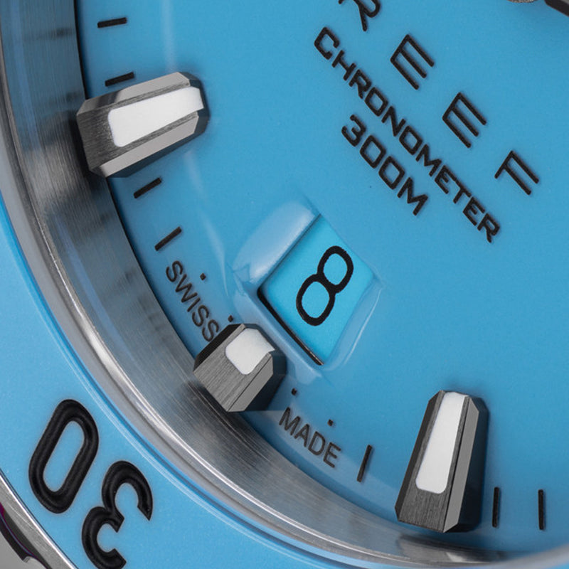Formex Baby REEF 39.5mm Chronometer Watch with Bahama Blue Dial #2201.1.6367.900