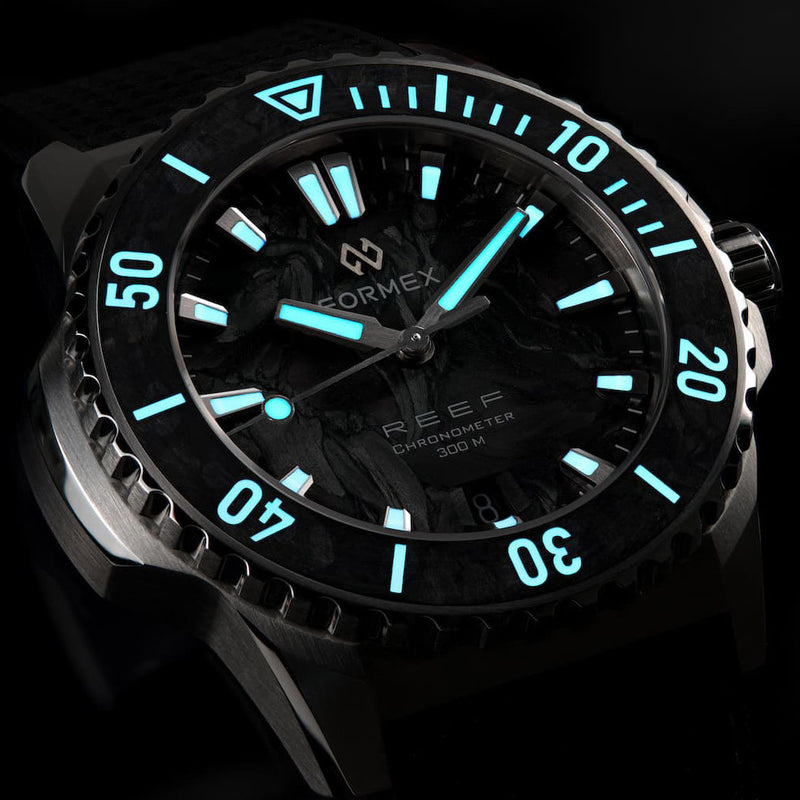 Formex Reef 39.5mm Dive Watch with Forged Carbon Dial and Bezel #2201.1.6399.100