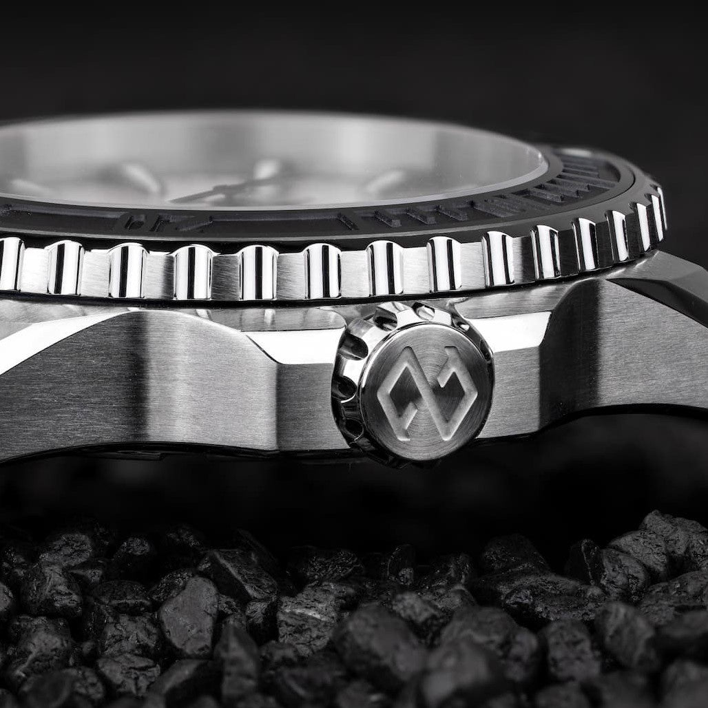 Formex Reef 39.5mm Dive Watch with Forged Carbon Dial and Bezel