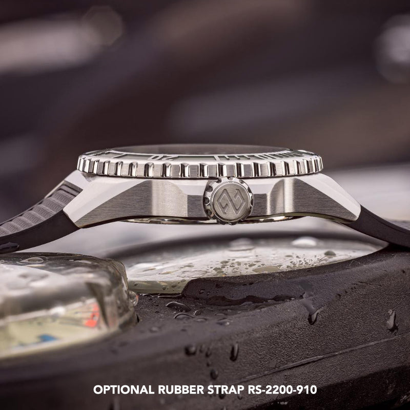 For optional rubber strap, see item RS-2200-910. Note you will also require the clasp, as the strap is sold without it. Clasp is item BD-22-020-912