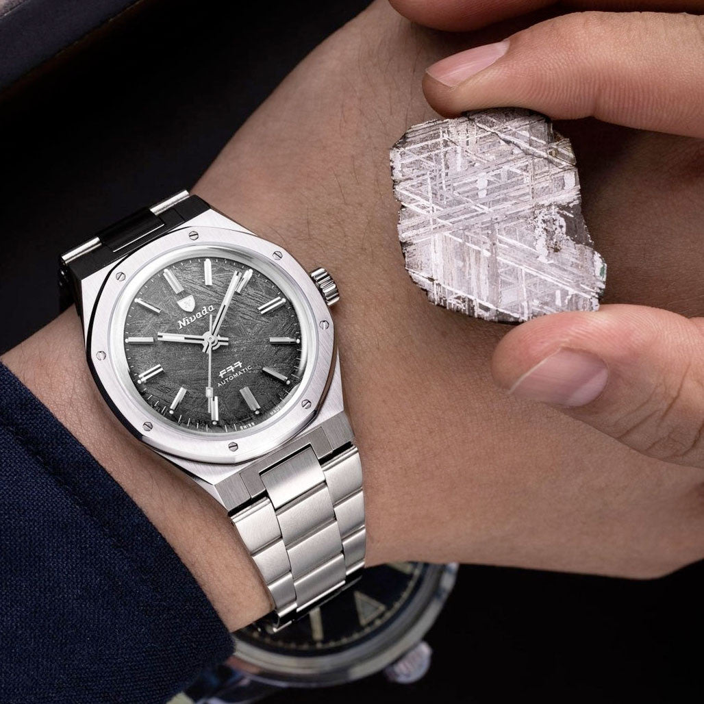 7/16.18 モカ様 Nivada Grenchen 37mm F77 Watch with Meterorite Dial #68016A77