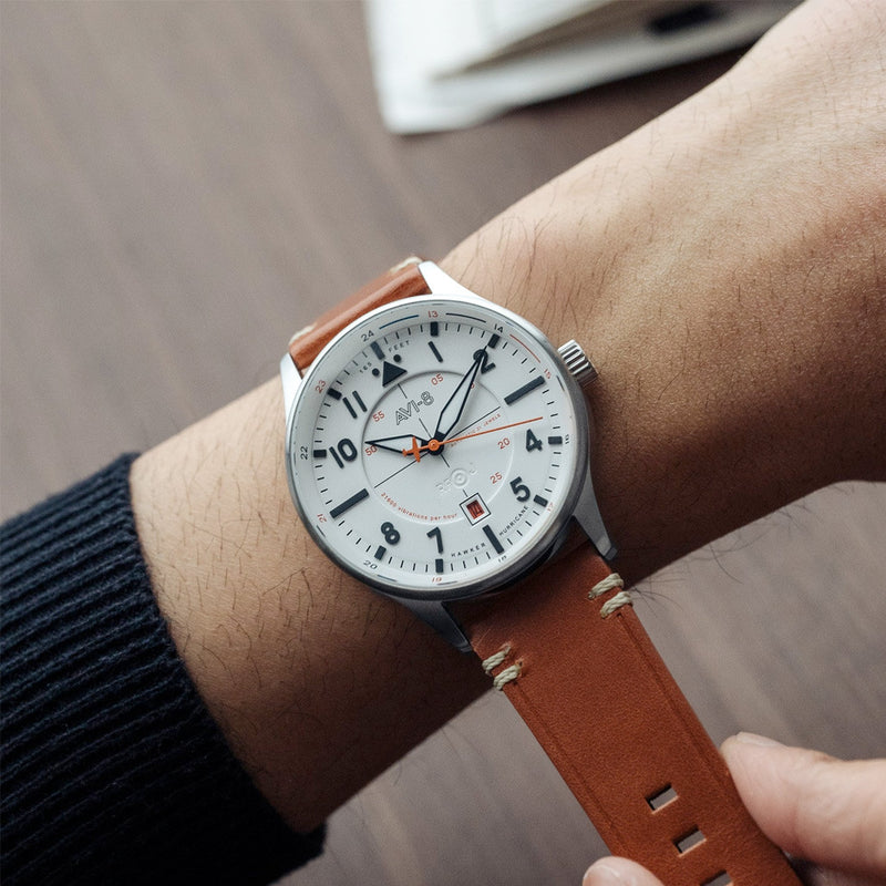 AVI-8 Hawker Hurricane Kent Automatic Newton with White Dial #AV-4094-01