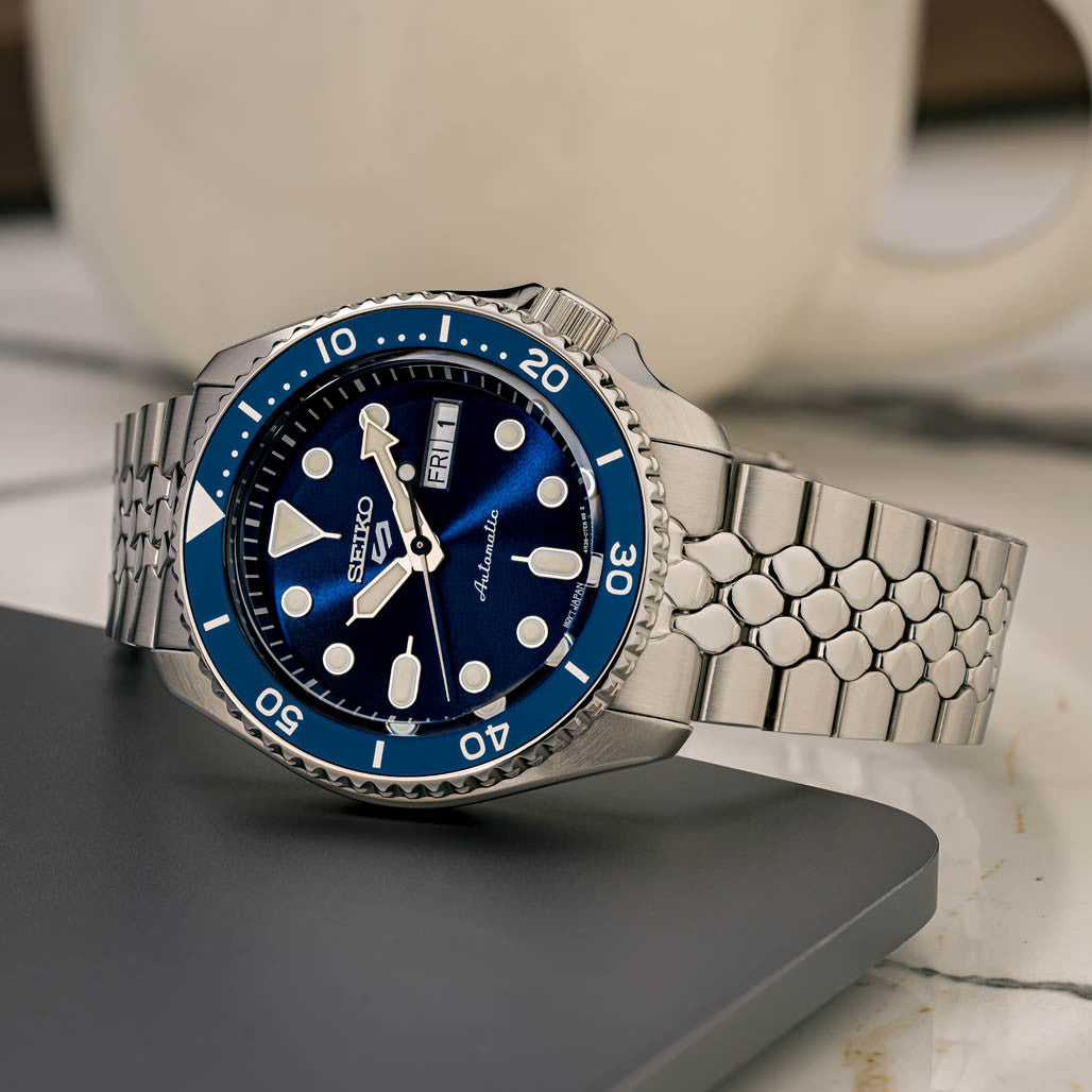 Ib／イヴ：ストラップ・ブローチ(ギャリー) Islander 22mm Brushed and Polished Scales Bracelet for Seiko 5KX