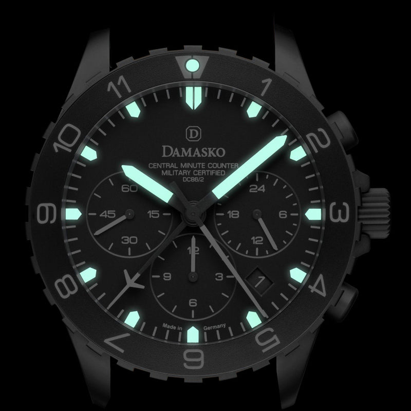 Damasko Black DLC 42mm Chronograph with a Stopwatch and a 12-hour Totalizer #DC86/2BK-Or lume