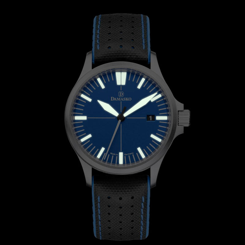 Damasko Swiss DS30 Automatic with a 39mm Bead-Blasted Submarine Steel Case #DS30