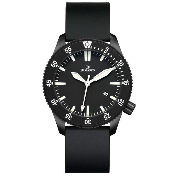 Damasko Automatic 300M Dive watch with in-house Movement DSub50 Zoomed
