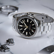 Henry Archer Vesterhav Slim Automatic Watch with Raven Black Dial #HAC-VES-RVN-3LI
