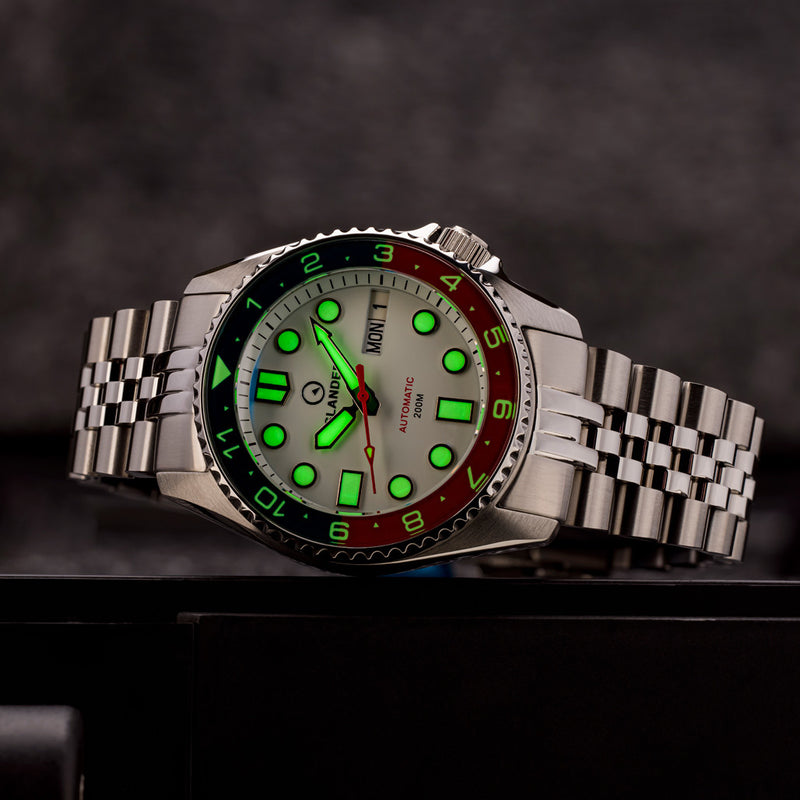 Islander 38mm Automatic "PAN AM" Dual Time Dive Watch #ISL-151 lume