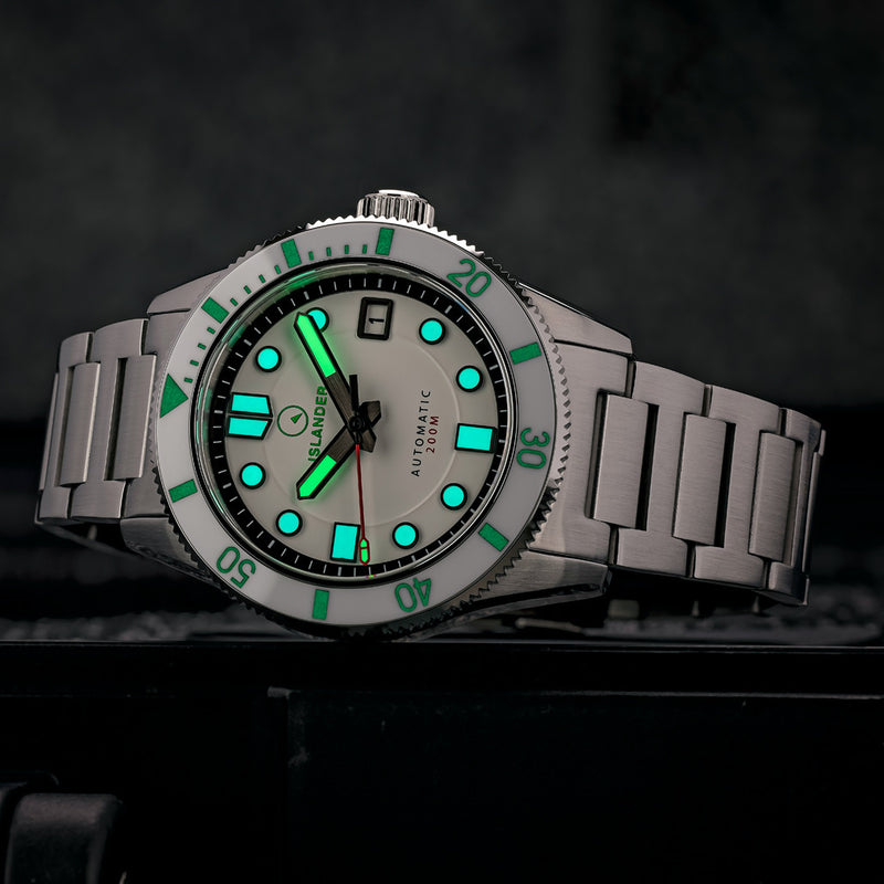 Islander "Ghost" Bayport 40mm Automatic Dive Watch with White Dial #ISL-173 lume