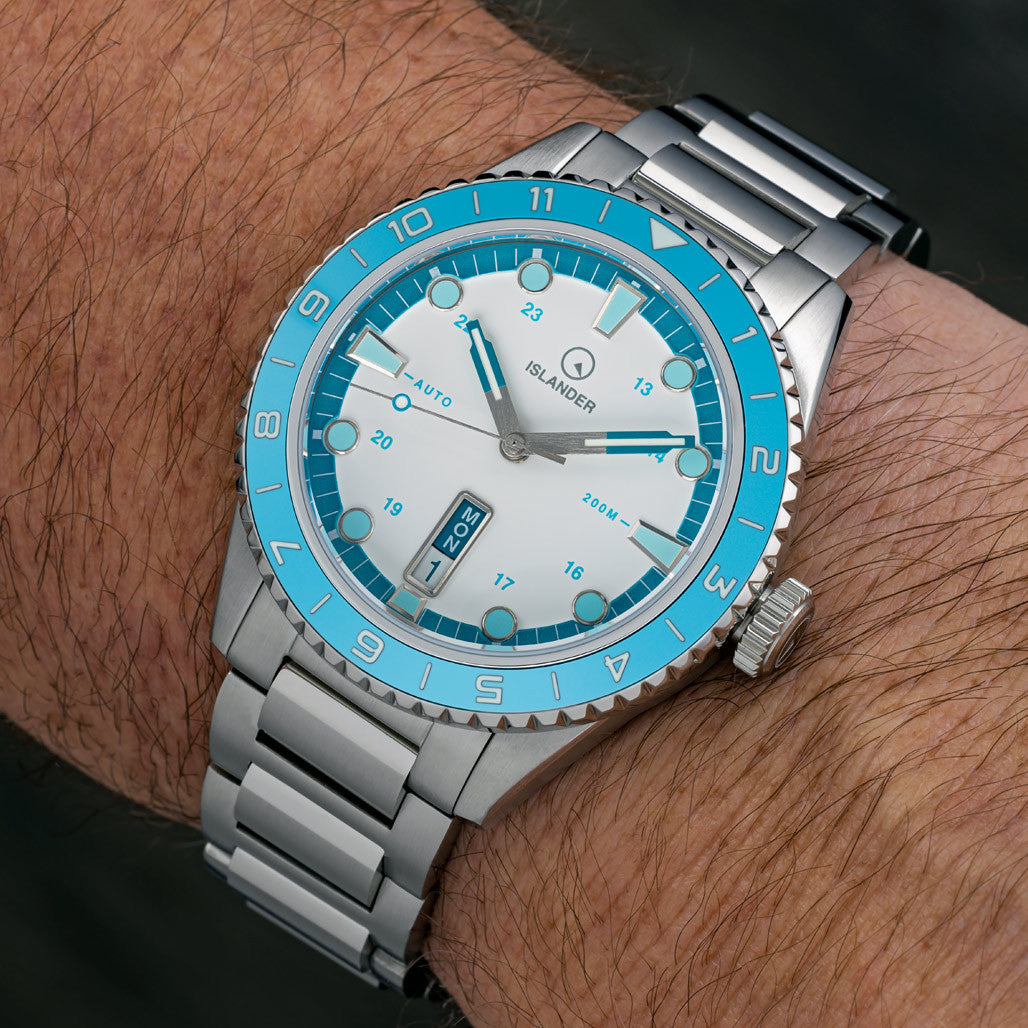 Islander Greenport 39mm Dive Watch with White Dial and Blue