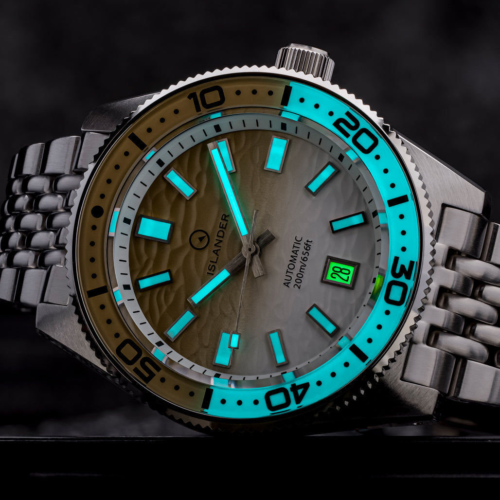 Islander Northport Automatic Dive Watch with Khaki to White Ripple