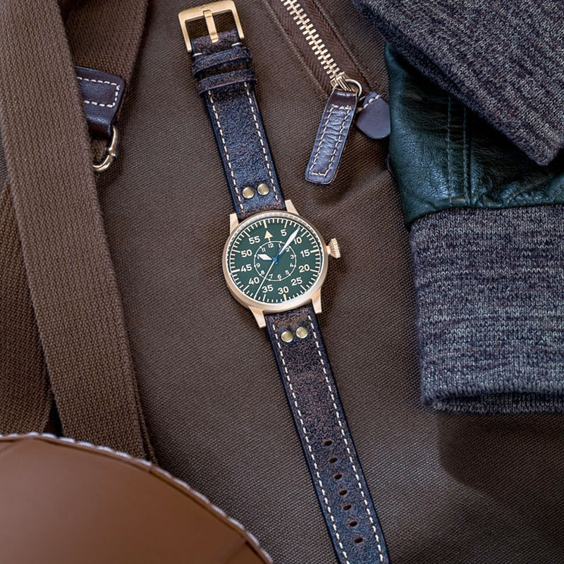 Laco Limited "Edition 97" Bronze Automatic Flieger #862160 lifestyle