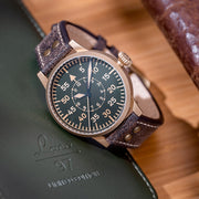 Laco Limited "Edition 97" Bronze Automatic Flieger #862160 lifestyle