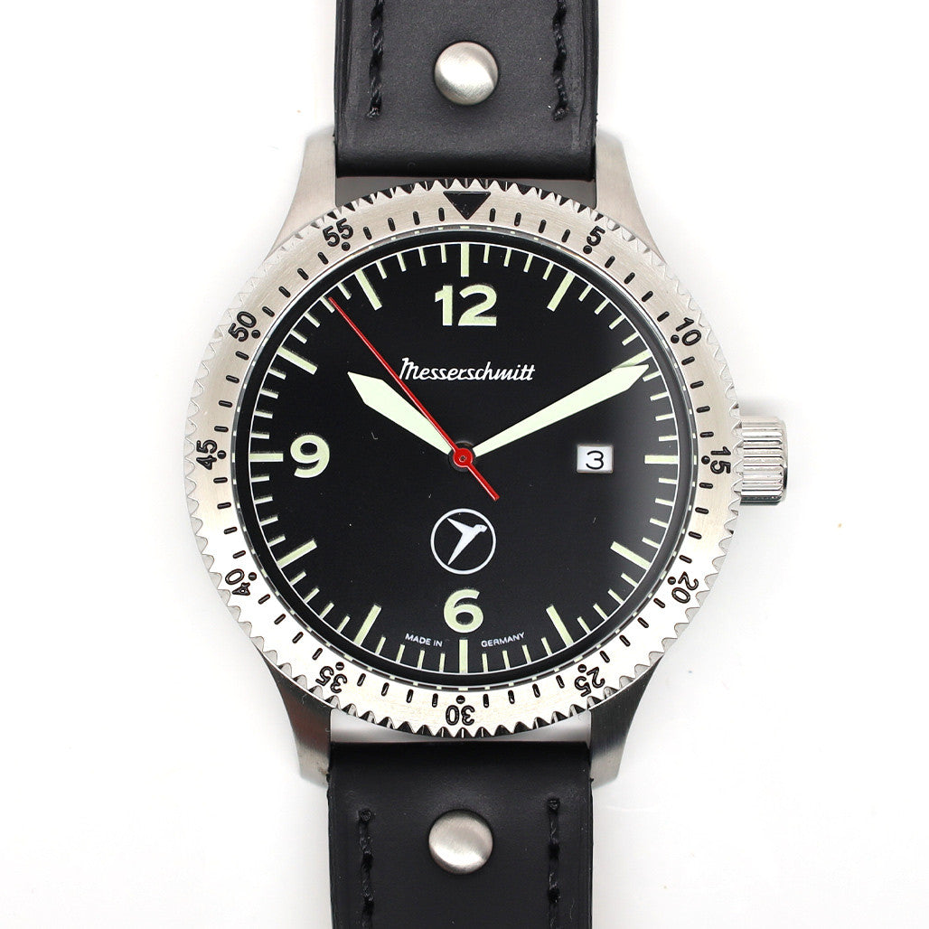 アルビ Messerschmitt 43mm Swiss Quartz Aviator Watch with Rotating Bezel