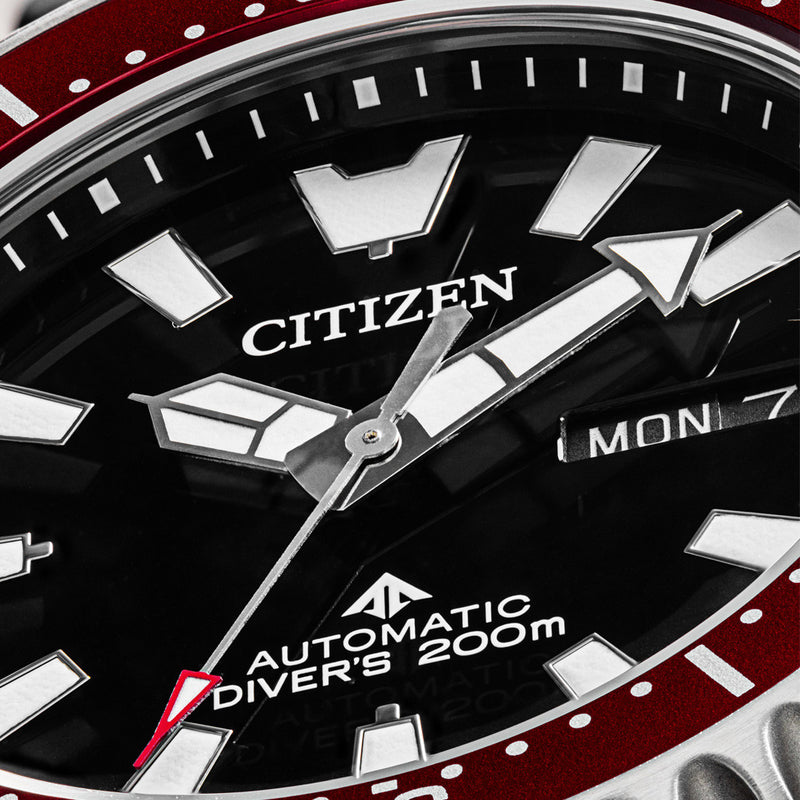 Citizen Automatic Promaster Dive Watch with Black Dial and Rubber Strap #NY0156-04E dial zoom
