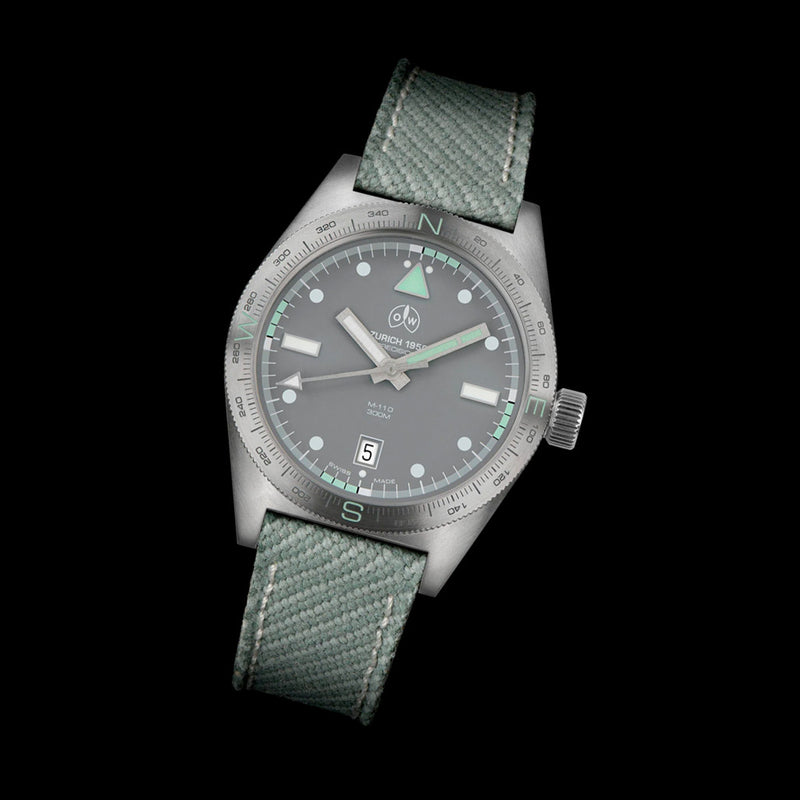 Ollech & Wajs Swiss Automatic M-110 Dive Watch with Compass Bezel #OW-M-110