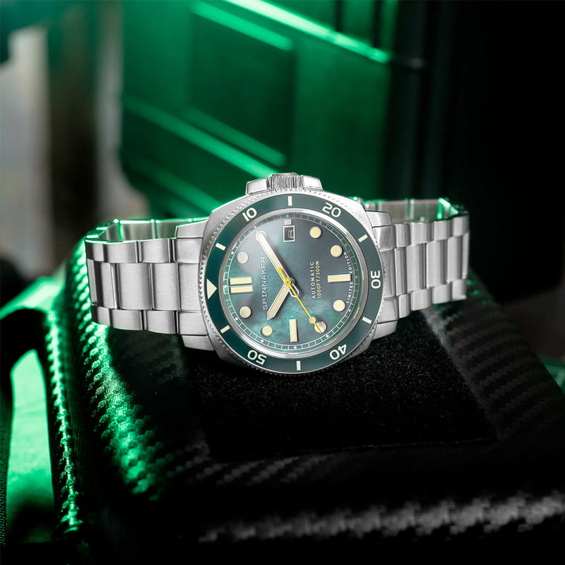 Spinnaker Hull Emerald Pearl Limited Edition Dive Watch #SP-5106-33