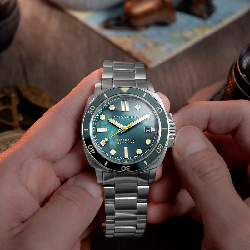 Spinnaker Hull Emerald Pearl Limited Edition Dive Watch #SP-5106-33
