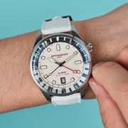 Spinnaker x Islander Bradner GMT Automatic Watch with Polar Dial #SP-5150-LIW11