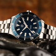 NTH Thresher 610-Meter Hi-Beat Automatic Dive Watch with Date Window #WW-2K1-TESD lifestyle