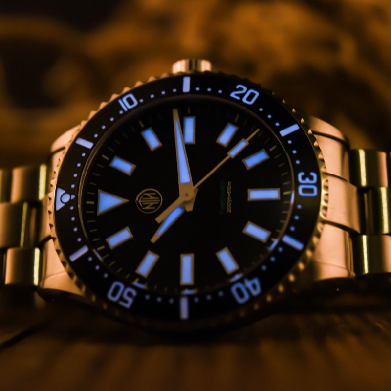NTH Thresher 610-Meter Hi-Beat Automatic Dive Watch with Date Window #WW-2K1-TESD lume