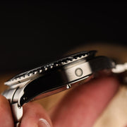 NTH Thresher 610-Meter Hi-Beat Automatic Dive Watch with Date #WW-2K1-TWSD crown