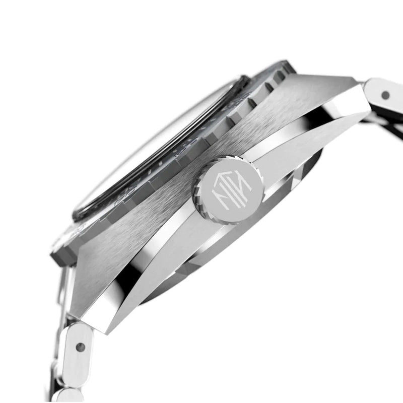 NTH DevilRay 500-Meter Automatic Dive Watch with White Dial #WW-NTH-DRWN crown