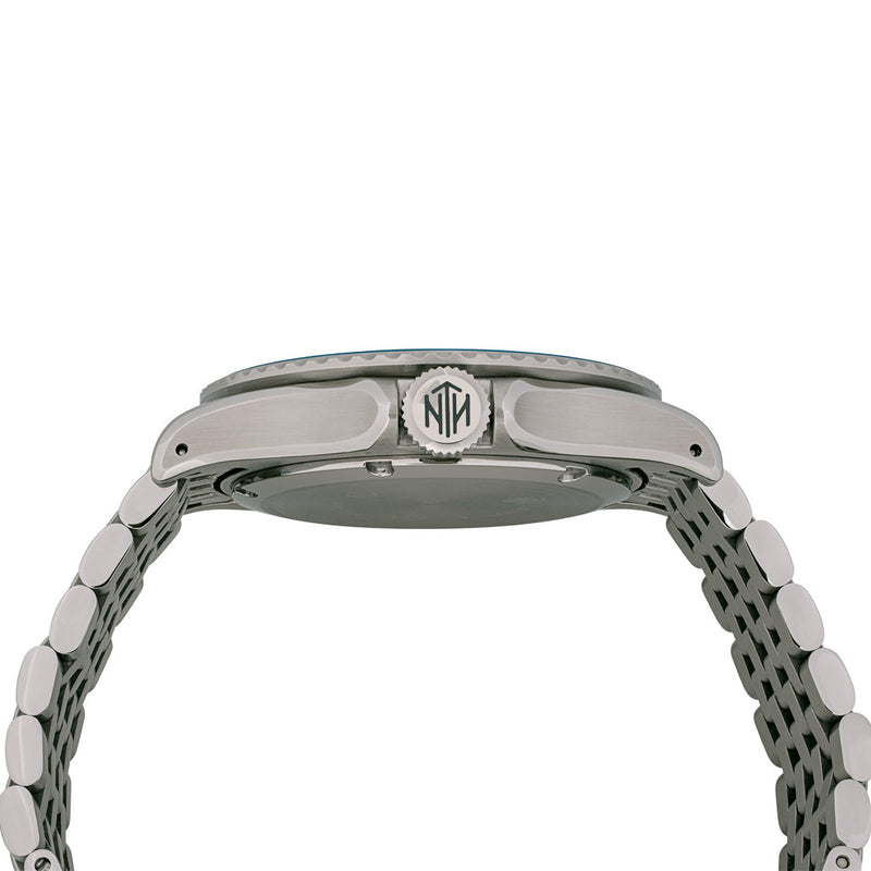 NTH Vanguard 300-Meter Hi-Beat Automatic Dive Watch with Date #WW-NTH-VGED crown