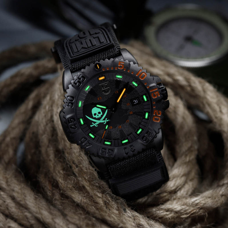 Luminox 44mm Navy SEAL 3050 Dive Watch Limited Edition Pirate Watch #XS.3051.PIR.LE