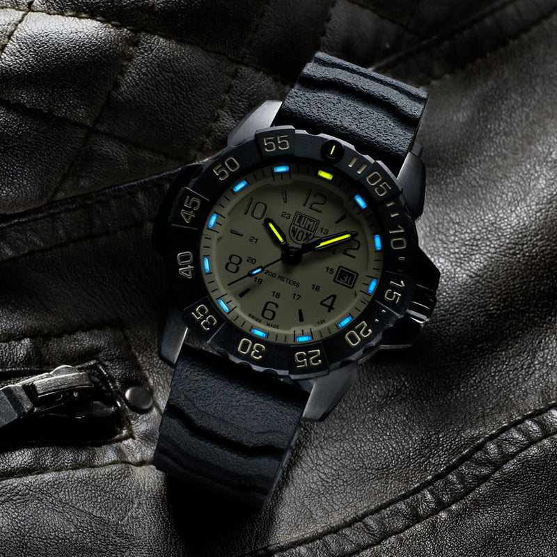 Luminox Navy SEAL Foundation 3250 Watch Tritium Dive Watch #XS.3251.CBNSF.SET