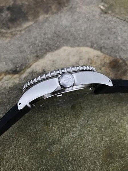 Karlskrona Midnattssol 300-Meter Automatic Dive Watch with 43mm Case #MID-BND