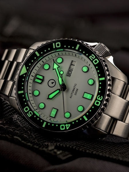 Islander White Dial Automatic Dive Watch with Solid-Link Bracelet, AR Sapphire Crystal, and Luminous Ceramic Bezel Insert #ISL-35