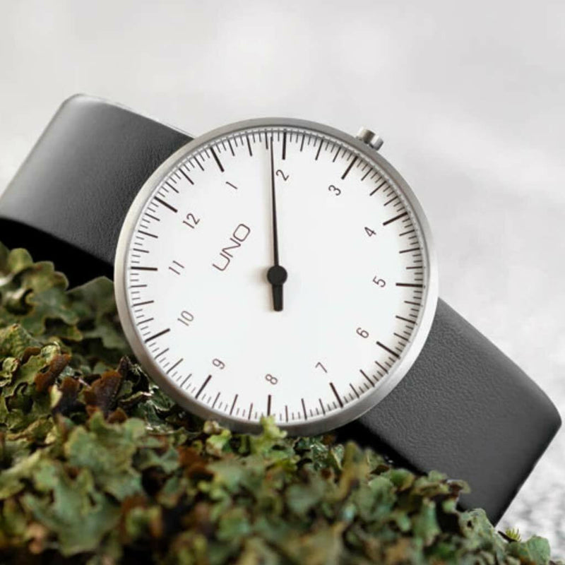 Botta UNO one hand 12-hour Swiss quartz watch with 40mm titanium case #551090