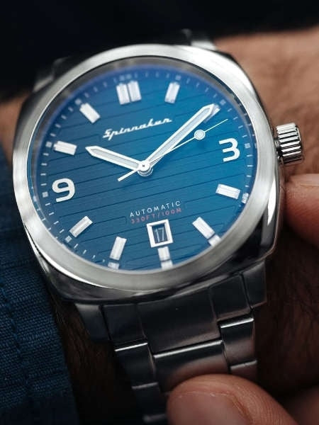 Spinnaker Hull Automatic Sports Watch with 42mm Case and Textured Dial #SP-5073-22