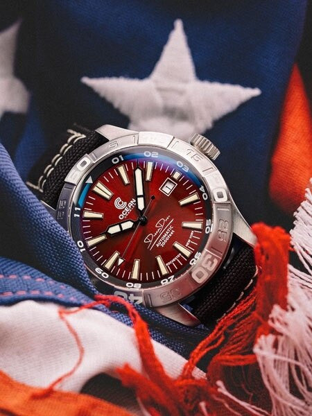 Ocean Crawler Dream Diver Swiss Automatic Watch with Domed AR Sapphire Crystal #CD-720