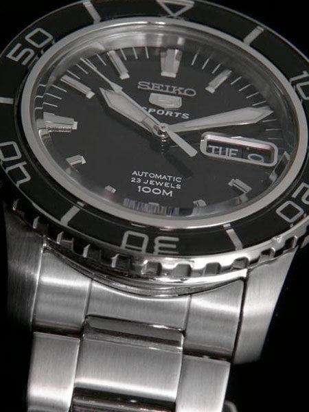 Seiko 41mm Sports 5, 23-Jewel Automatic Watch with Day and Date Window #SNZH55K1