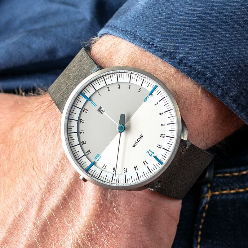 Botta UNO 24 one hand 24-hour Swiss quartz watch with 45mm titanium case #621710