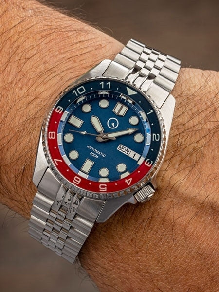 Islander 38mm Automatic Dual-Time Watch with Solid-Link Bracelet, AR Sapphire Crystal, and Luminous Sapphire Bezel Insert #ISL-51
