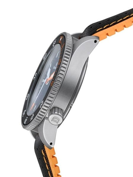 Damasko Swiss ETA Automatic 300 Meter Dive Watch with 43mm Submarine Steel Case #DSub3
