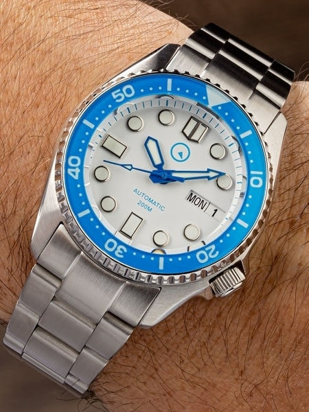 Islander 38mm Automatic Dive Watch with Solid-Link Bracelet, AR Sapphire Crystal, and Luminous Sapphire Bezel Insert #ISL-25