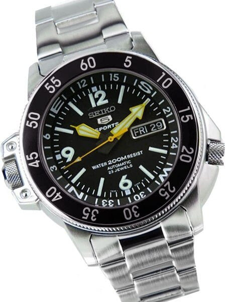 Seiko Sports 5 Land Shark Automatic with Inner Rotating Compass Scale #SKZ211K1