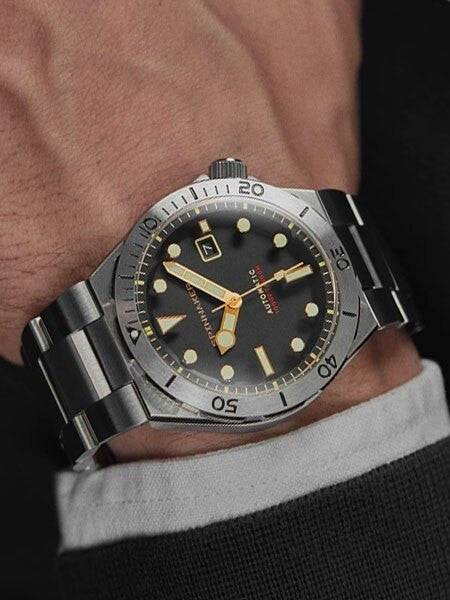 Spinnaker Boettger 300 Meter Hi-Beat Automatic Dive Watch with Stainless Steel Unique Black Dial #SP-5083-11