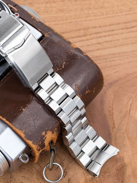 Strapcode 22mm Hexad-O "Boyer" 316L Stainless Steel Watch Band for Seiko New Samurai #SS221820B066