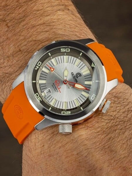 Ocean Crawler 600-Meter Paladino WaveMaker Swiss Automatic Dive Watch with Inner Rotating Bezel #1335