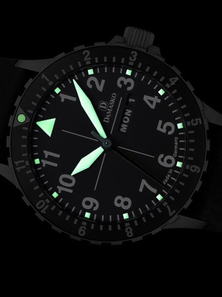 Damasko Swiss ETA Automatic with a Rotating 12-Hour Bezel and Stainless Steel Case #DA46