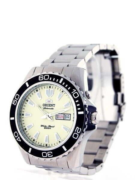 ORIENTO MAKO XL ルミナス Orient Luminous Dial Mako XL Automatic Dive Watch on a Bracelet