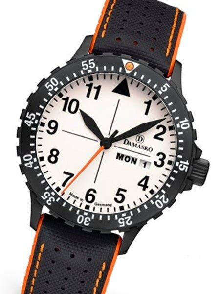 Damasko Swiss ETA Automatic with a Rotating 60-Minute Bezel and Black ion plated SS Case #DA43